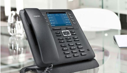 金階手機 親民之選，簡約實用的通訊伙伴